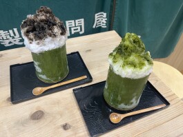 お茶屋さんの「かき氷」販売中！