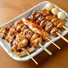 焼き鶏5種盛り合わせ(タレ・塩)