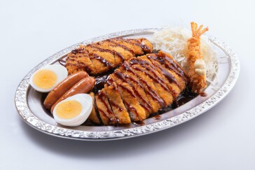 カレーご注文で対象のトッピング1品無料サービス